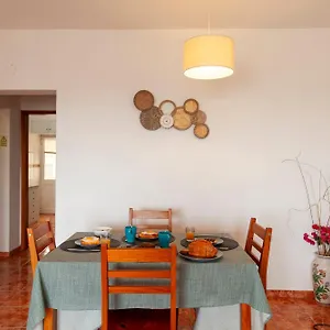 B22 - Rising Sun 2 Bed Flat Appartement